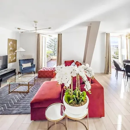 Chic 2 Bedroom Apartment Near Chillion Castle Veytaux Exterior photo