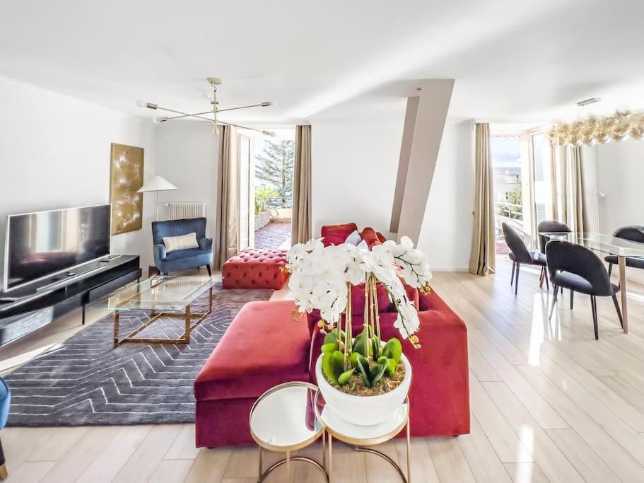Chic 2 Bedroom Near Chillion Castle