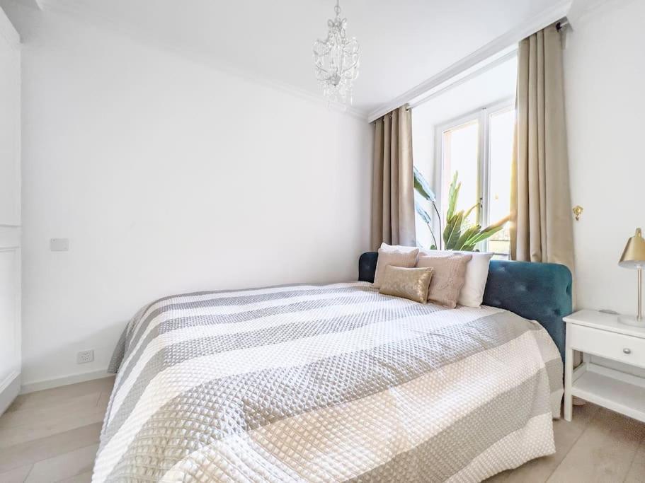 Apartment Chic 2 Bedroom Near Chillion Castle *